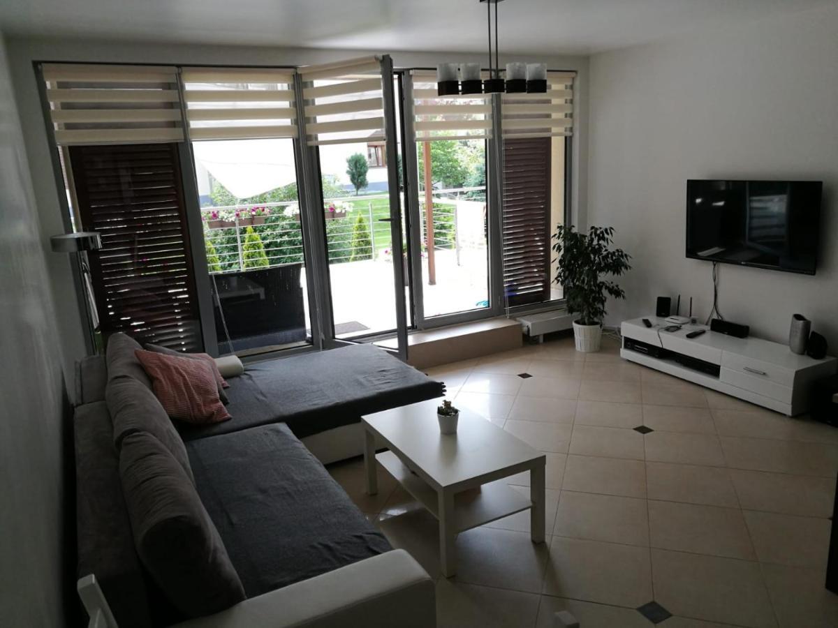 Apartament Zeta Park Centrum 乌斯特龙 外观 照片